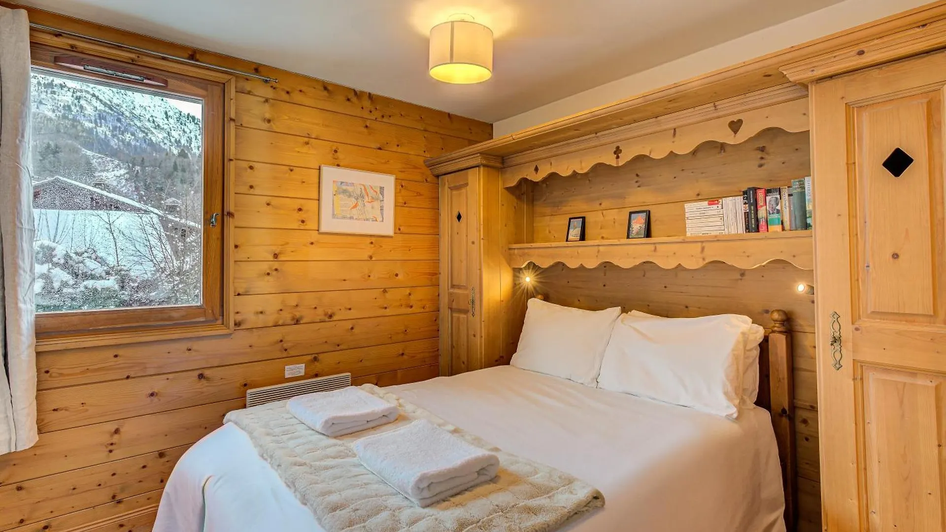Apartment Kandahar - Alpes Travel - Central Chamonix - Sleeps 4 Les Houches
