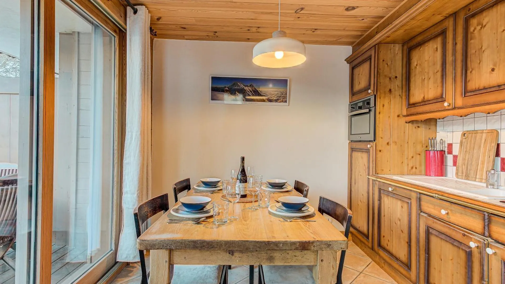 Apartment Kandahar - Alpes Travel - Central Chamonix - Sleeps 4 Les Houches