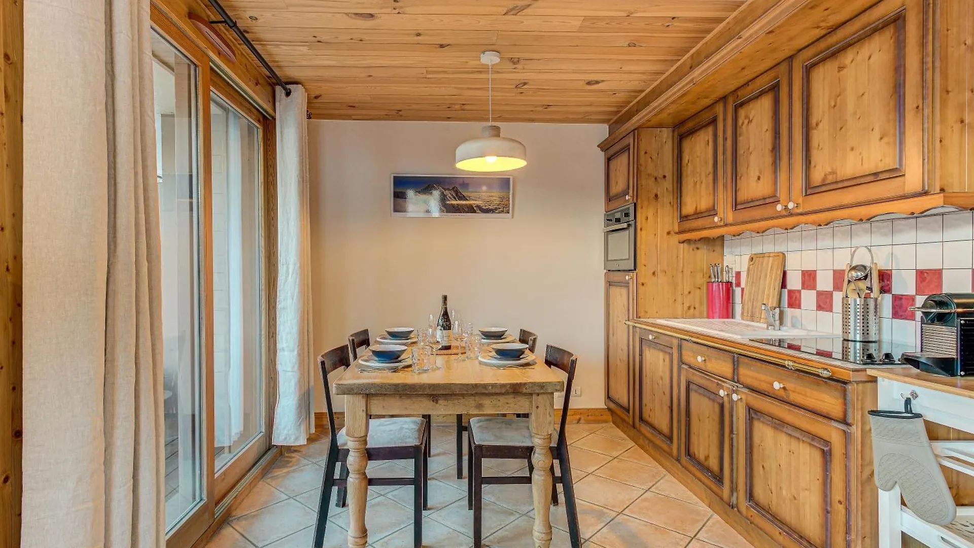 Apartment Kandahar - Alpes Travel - Central Chamonix - Sleeps 4 Les Houches France